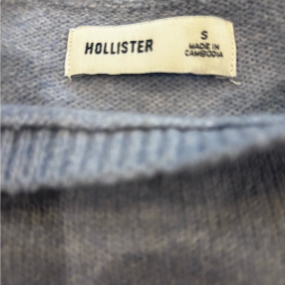 Hollister Sky Blue Off-Shoulder Sweater - Picture 2 of 2
